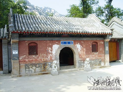北大湖北籍天才學子古剎修行 拒美國名校邀請(組圖)