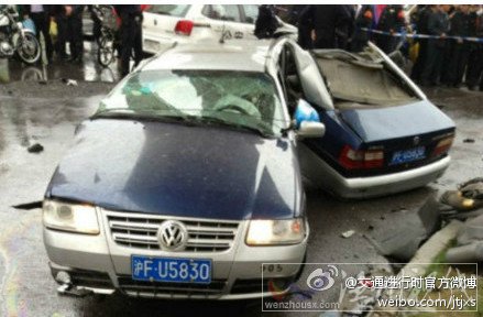 上海寶山路車禍現場圖片