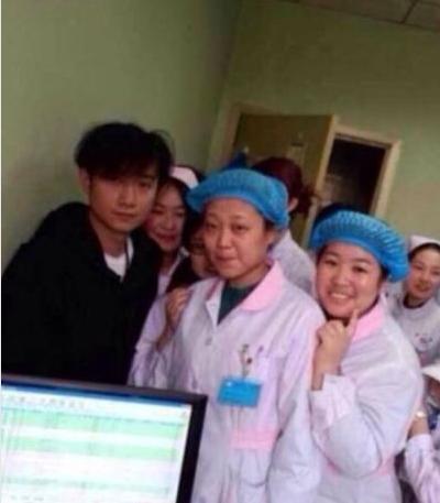 文章馬伊琍離婚傳聞被破，文章去看奶奶不是和馬伊琍辦離婚手續