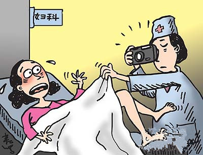 女子婦科手術(shù)被拍照 醫(yī)生組織人員觀摩
