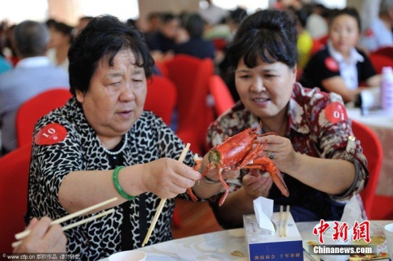 蘭州樓盤開發商請吃海鮮自助餐