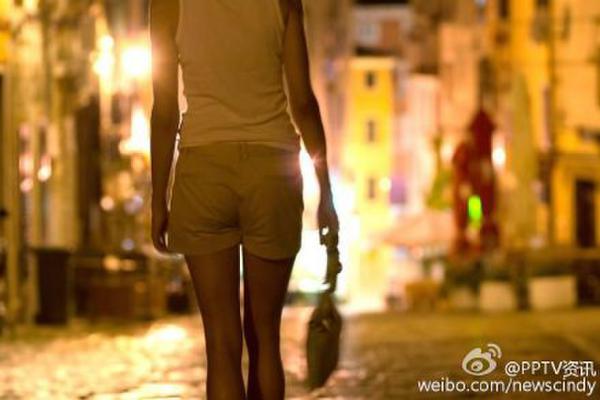 劍橋?qū)W生當(dāng)情婦