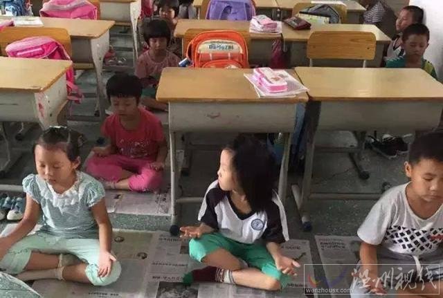 佛山小學(xué)打坐替午睡圖片