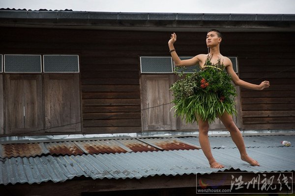 充滿魔性的時(shí)裝