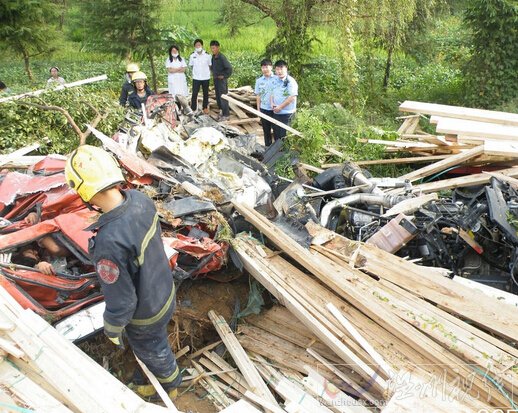 9.22滬蓉高速交通事故