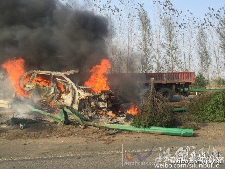 寧洛高速舞陽(yáng)段交通事故