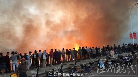 福州浦上大橋?yàn)觚埥叞l(fā)生大火