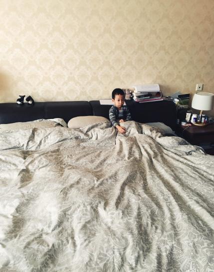 姚晨調(diào)侃兒子單身 爸媽不在家 老婆還沒有 獨自過雙11