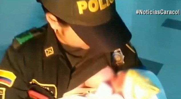 女警森林發(fā)現(xiàn)棄嬰