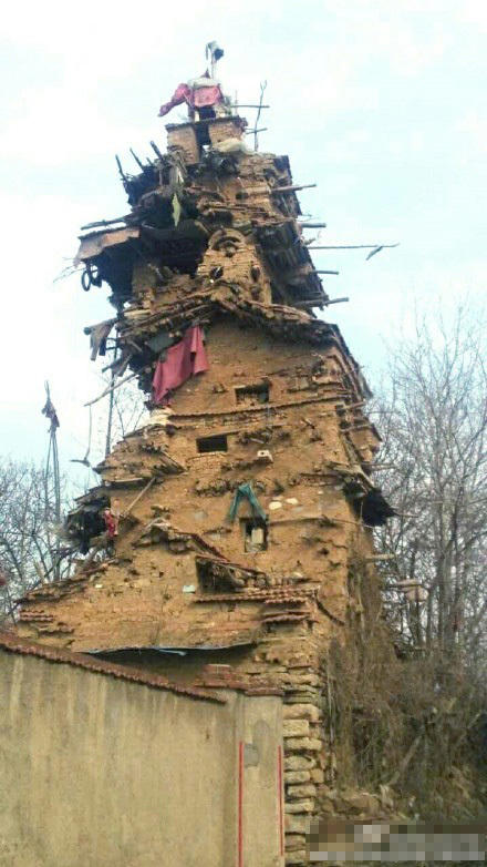 智障農(nóng)民自建七層小樓