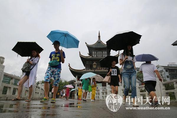 臺風妮妲影響貴州局部地區(qū)有暴雨