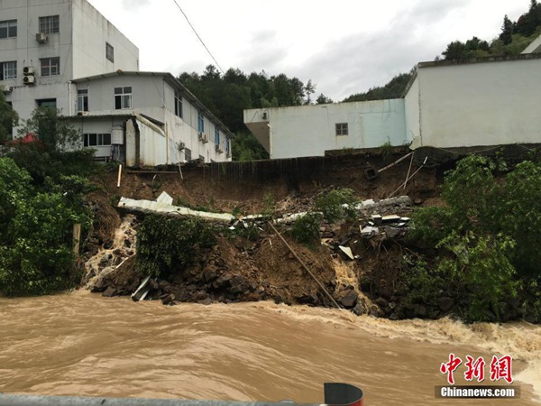 溫州臺風災情3人死亡2人失蹤 登陸福建的臺風浙江必死人