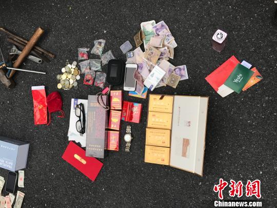 行竊4年獲利百萬