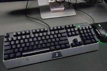 周杰倫開網吧