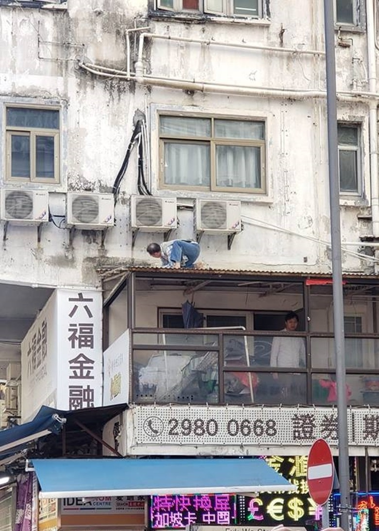 香港上演天上掉錢