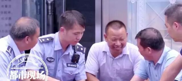 極其罕見！江西男子在贛江抓到“怪魚”，是國家一級保護動物