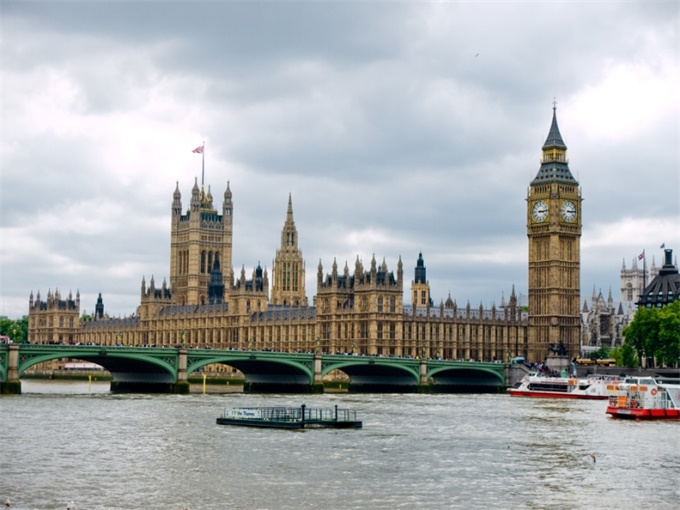 英國(guó)政府叫停議會(huì)