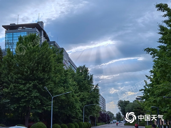 北京市氣象臺發布大風藍色預警信號