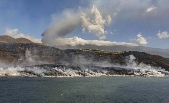 西班牙加那利群島拉帕爾馬火山噴發(fā)
