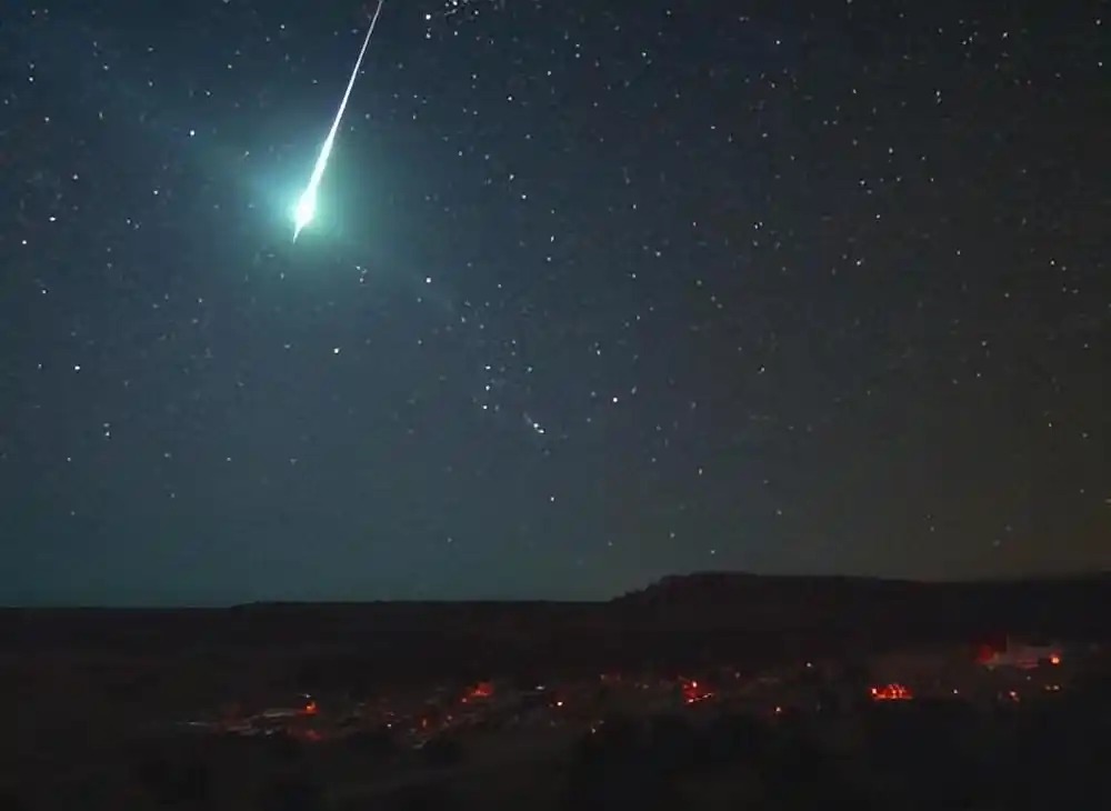 江浙滬多地夜空驚現(xiàn)“火球”